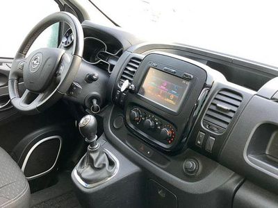 Weiß Gebraucht 2016 Opel Vivaro S Van / Kleinbus | 9.850 € (Superpreis)