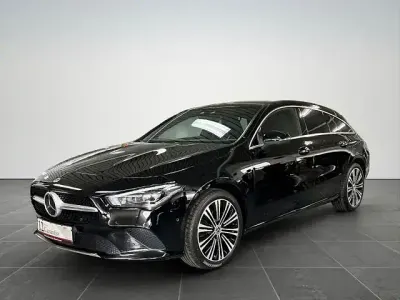 Gebraucht Mercedes CLA220 190 PS (139 kW) 2023 Schwarz Limousine
