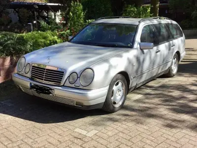 Gebraucht Mercedes 320 224 PS (164 kW) 1997 Silber Kombi