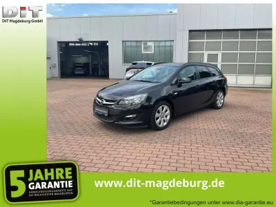 Używany Opel Astra Style 140 KM (102 kW) 2015 Czarny Kombi