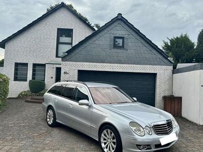 Mercedes E320