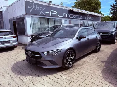 Gebraucht Mercedes CLA200 Shooting Brake 163 PS (119 kW) 2020 Grau Kombi
