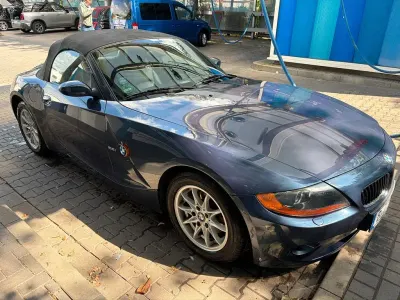 Gebraucht BMW Z4 Sport Line 192 PS (141 kW) 2003 Blau Cabrio