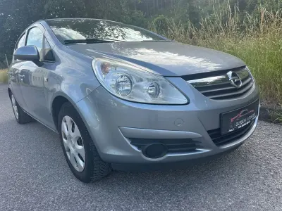 Gebraucht Opel Corsa Edition 90 PS (66 kW) 2009 Silber Kleinwagen