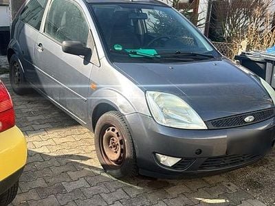 Gebraucht Ford Fiesta 60 PS (44 kW) 2005 Blau Kleinwagen