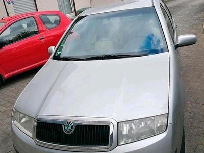Gebraucht Skoda Fabia 75 PS (55 kW) 2004 Silber Kleinwagen