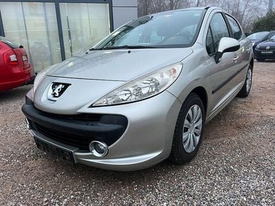 Grau Gebraucht 2008 Peugeot 207 Urban Move Limousine | 2.700 € (Fairer Preis)