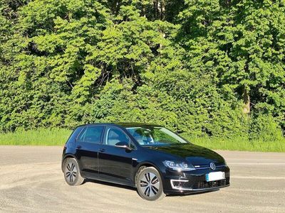 gebraucht VW e-Golf VWVII CCS/LED/Navi/PDC S+W-Reifen