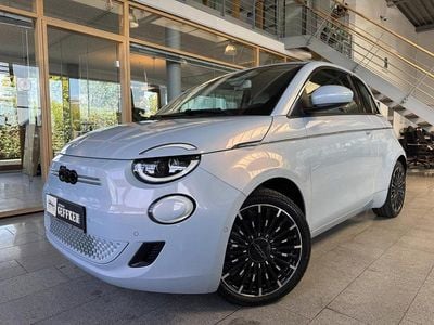 Usata Fiat 500e La Prima 86 kW (118 CV) 2024 Blu Utilitaria