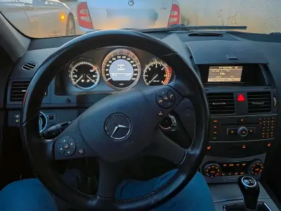 Gebraucht Mercedes C220 Avantgarde 180 PS (132 kW) 2010 Schwarz Kombi