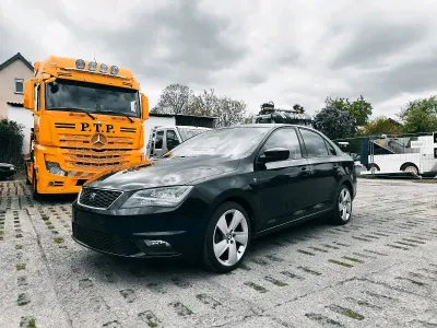 Gebraucht Seat Toledo 105 PS (77 kW) 2015 Schwarz Kleinwagen