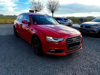 Gebraucht Audi A4 Attraction 170 PS (125 kW) 2012 Brilliantrot Kombi