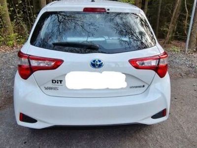 gebraucht Toyota Yaris Hybrid 1.5 VVT-i