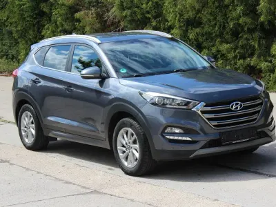 Gebraucht Hyundai Tucson 141 PS (103 kW) 2016 Grau SUV