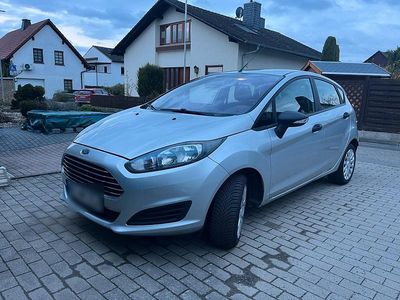 Usata Ford Fiesta 105 CV (77 kW) 2016 Argento Utilitaria