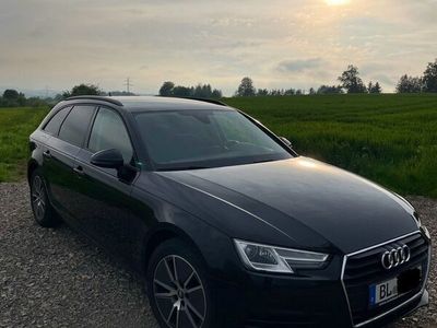 gebraucht Audi A4 Avant in schwarz, 110.000km, gepflegter Zustand