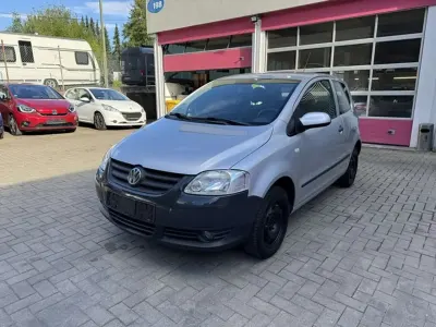 Gebraucht VW Fox 54 PS (39 kW) 2008 Silber Kleinwagen