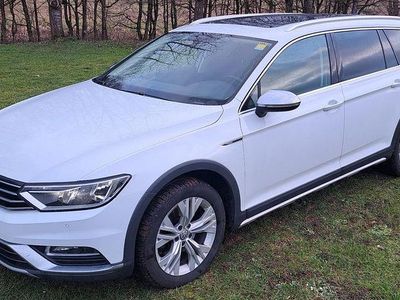 Gebraucht VW Passat Alltrack 190 PS (139 kW) 2018 Weiß Kombi