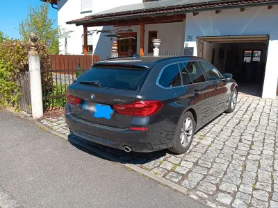 Gebraucht BMW 520 190 PS (139 kW) 2017 Grau Kombi