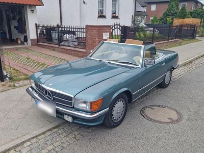 Second-hand Mercedes SL500 231 CP (169 kW) 1983 Verde Cabrio