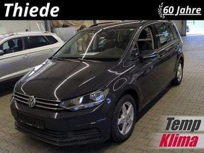 Gebraucht VW Touran Comfortline 150 PS (110 kW) 2020 Grau Van / Kleinbus