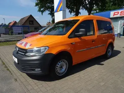 Gebraucht VW Caddy 102 PS (75 kW) 2018 Orange Van / Kleinbus