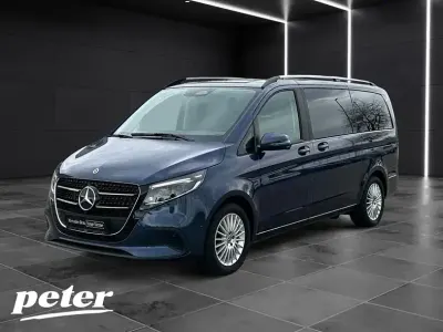 Gebraucht Mercedes V220 Style 163 PS (119 kW) 2025 Blau Van / Kleinbus