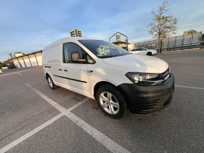 Second-hand VW Caddy 102 CP (75 kW) 2015 Gri Monovolum