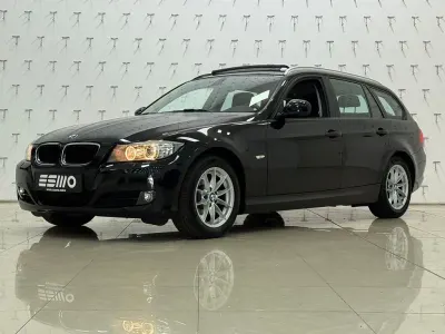 Usata BMW 318 143 CV (105 kW) 2011 Nero Station wagon