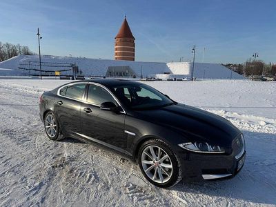 Schwarz Gebraucht 2015 Jaguar XF Limousine | 10.300 € (Guter Preis)