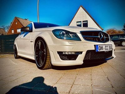Mercedes C63 AMG