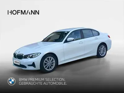 Używany BMW 318 Advantage 156 KM (114 kW) 2021 Biały Sedan/Limuzyna