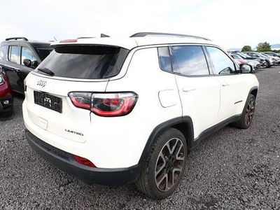 Gebraucht Jeep Compass Limited 140 PS (102 kW) 2018 White clear coat white clear coat SUV