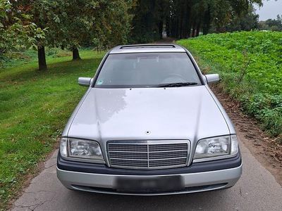 Mercedes C180