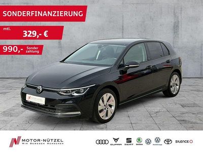 Gebraucht VW Golf VIII Move 150 PS (110 kW) 2023 Deep black perleffekt Limousine