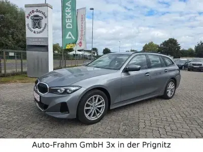 Używany BMW 320 Shadowline 190 KM (139 kW) 2023 Szary Kombi