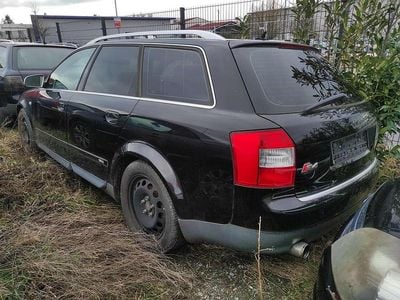 Gebraucht Audi A4 163 PS (119 kW) 2002 Schwarz Kombi