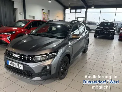 Neu Dacia Sandero Extreme 122 PS (89 kW) 2026 Grau Limousine
