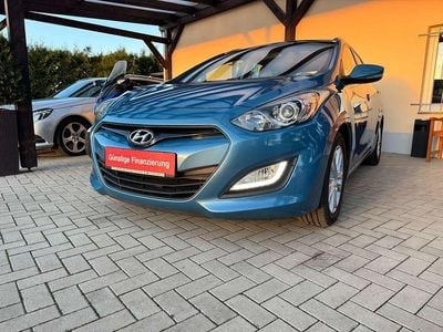 Aqua blue / met Gebraucht 2012 Hyundai i30 Trend Kombi | 7.999 € (Teuer)