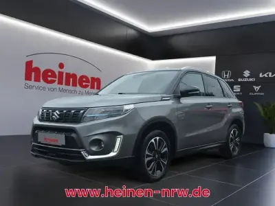 Gebraucht Suzuki Vitara Comfort 129 PS (94 kW) 2022 Galactic graycosmic black SUV