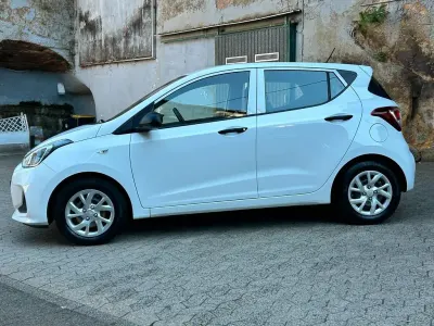 Gebraucht Hyundai i10 Classic 67 PS (49 kW) 2017 Weiß Kleinwagen