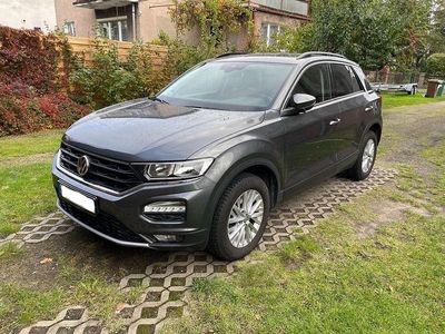 Second-hand VW T-Roc 150 CP (110 kW) 2019 Gri SUV