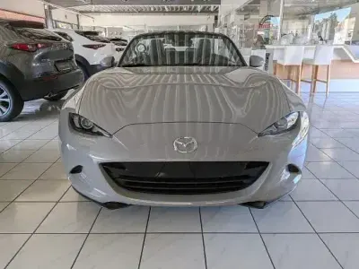 Neu Mazda MX5 Exclusive-Line 132 PS (97 kW) 2025 Aero gray m Cabrio