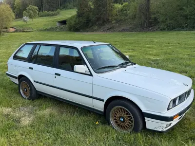 Second-hand BMW 325 170 CP (125 kW) 1989 Alb Break