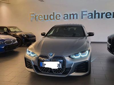 Grau Gebraucht 2023 BMW i4 M Performance Limousine | 50.990 € (Fairer Preis)
