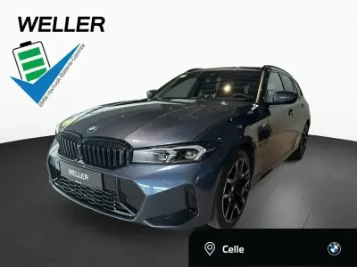 Gebraucht BMW 330e M Sport 292 PS (214 kW) 2025 Arctic race blue (blau) Kombi