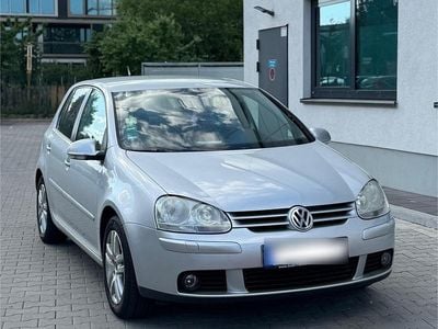 VW Golf V