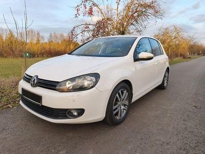 Gebraucht VW Golf VI Comfortline 102 PS (75 kW) 2010 Weiß Kleinwagen