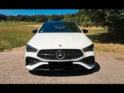 Gebraucht Mercedes CLA250 224 PS (164 kW) 2024 Weiß Coupé