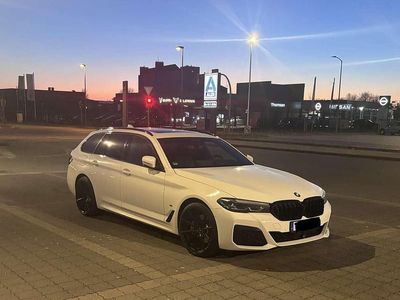 Gebraucht BMW 530 M Sport 245 PS (180 kW) 2022 Weiß Kombi